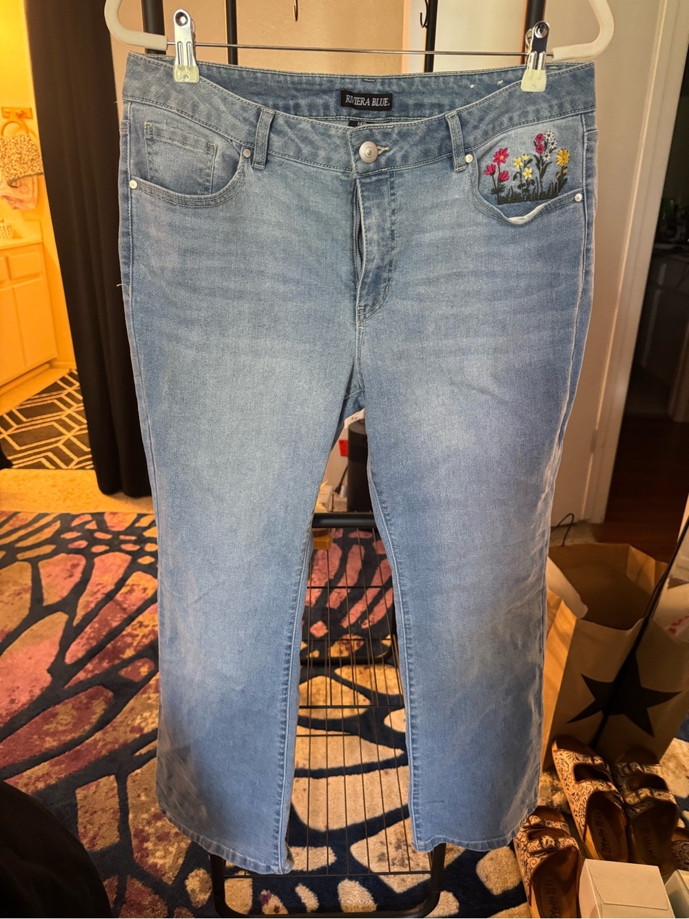 Riviera Light Blue Cropped Jeans with Floral Patch
